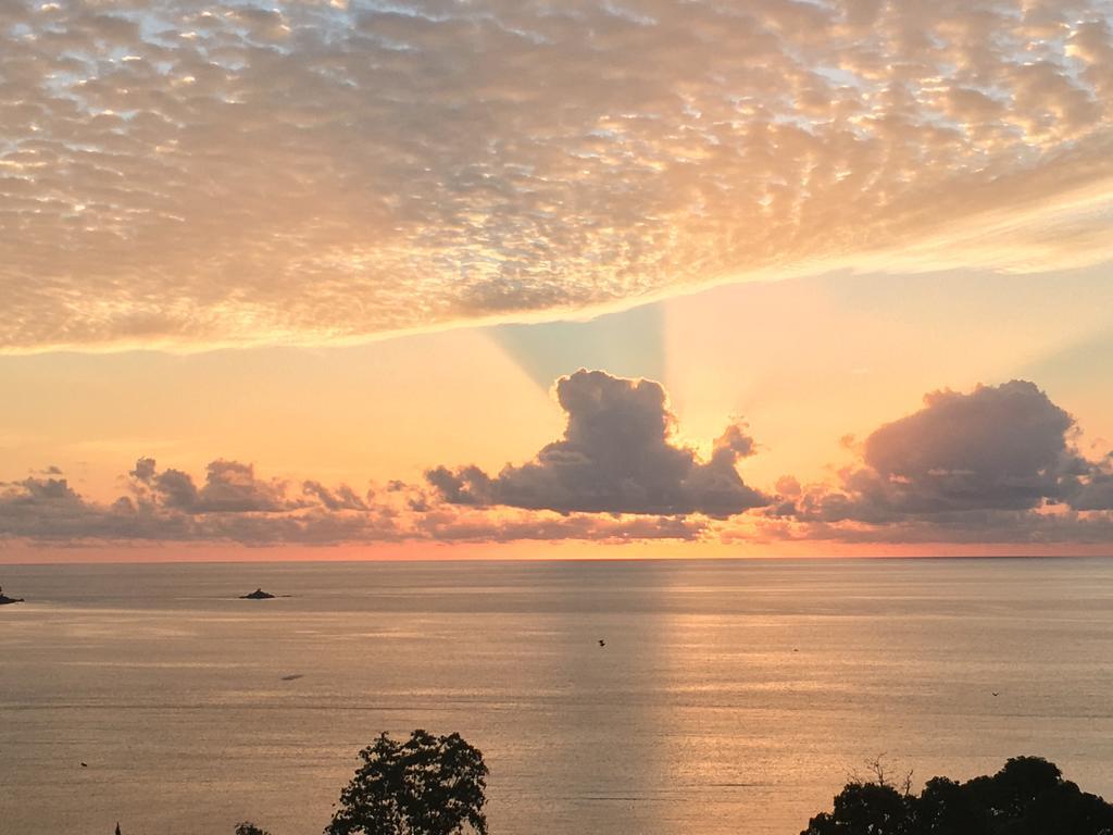 Апартаменти Sunset View Self Catering Anse Boileau Екстер'єр фото